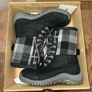 UGG Women Waterproof Boots